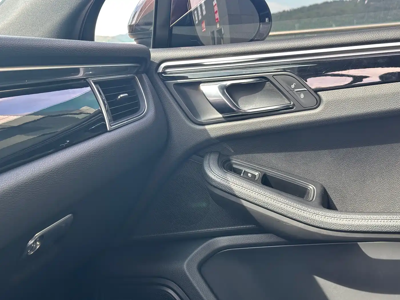 Porsche Macan 2017 Macan S 3.0T фото 14