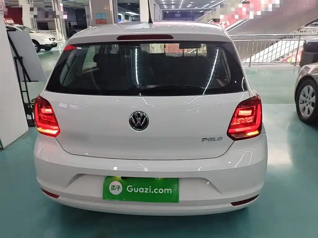 Volkswagen Polo 2016 1.4L Automatic Trend фото 6