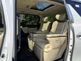 Фото 7 - Toyota Vellfire