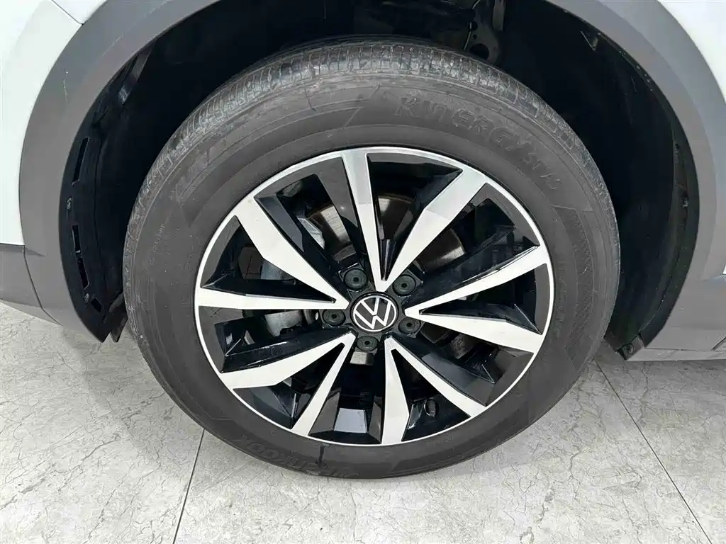 Volkswagen T-ROC 2023 280TSI DSG 2WD Time Edition фото 19