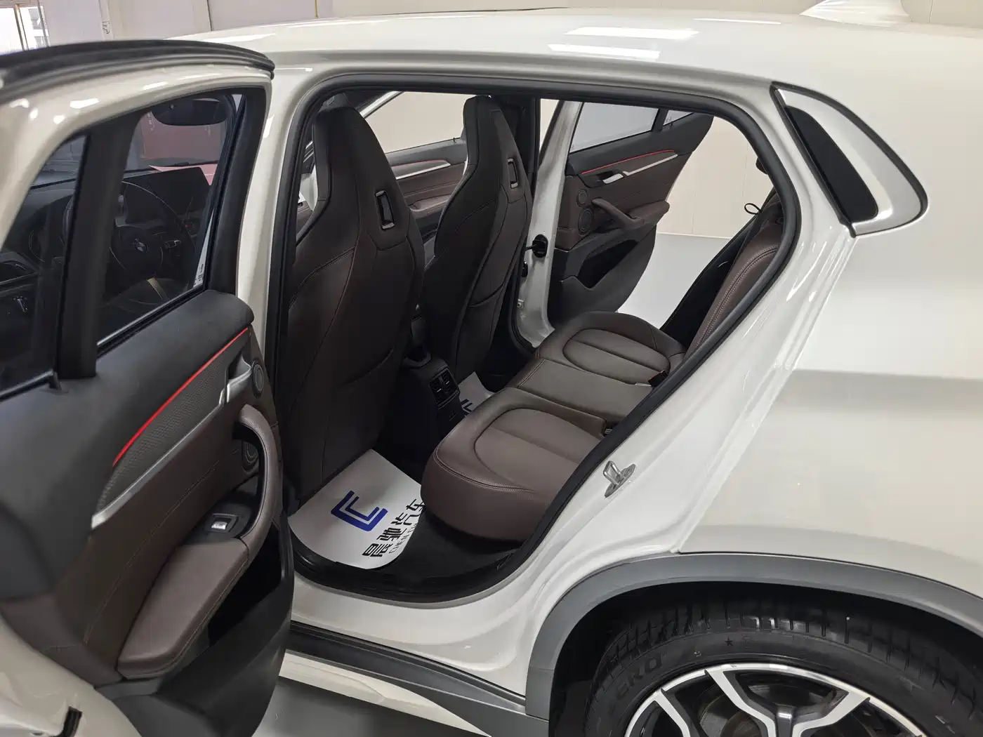 BMW X2 2021 sDrive25i Exclusive M Off-Road Package фото 12