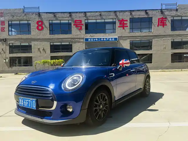 MINI 2018 1.5T COOPER Classic 5-Door — фото 1