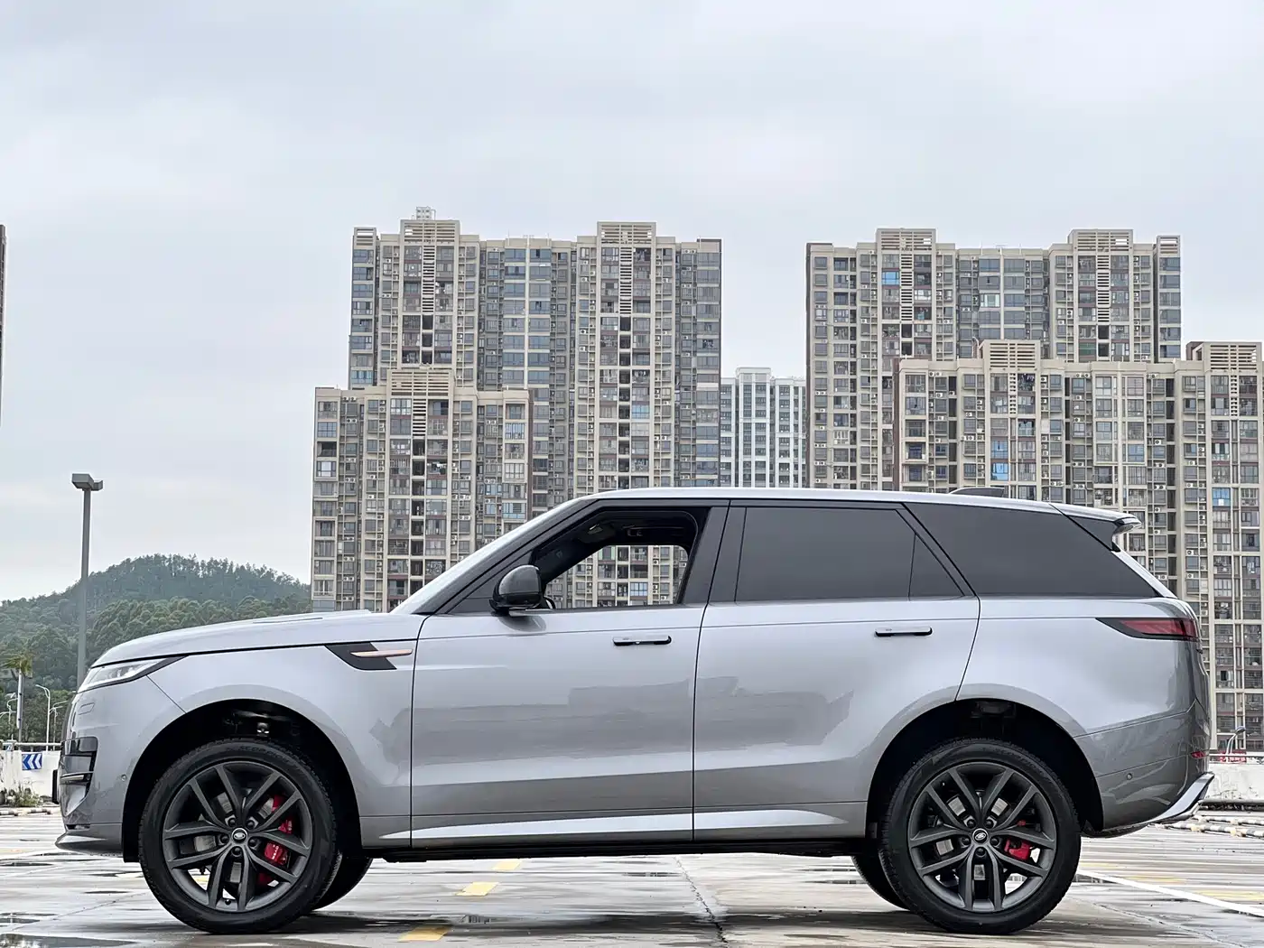 Land Rover Range Rover Sport 2025 400PS Dynamic SE фото 11