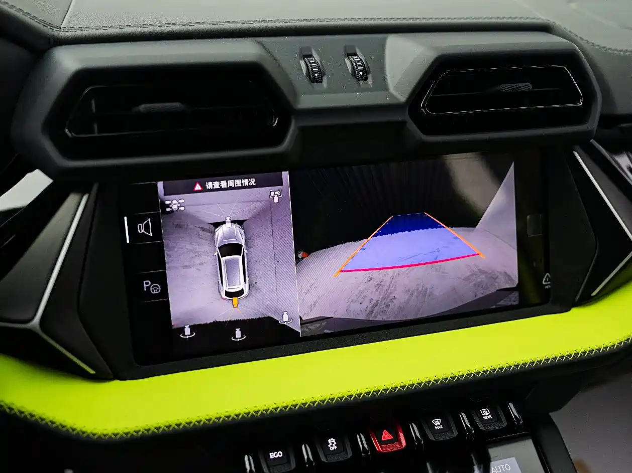 Lamborghini Urus SE 2025 4.0T Standard Edition фото 26