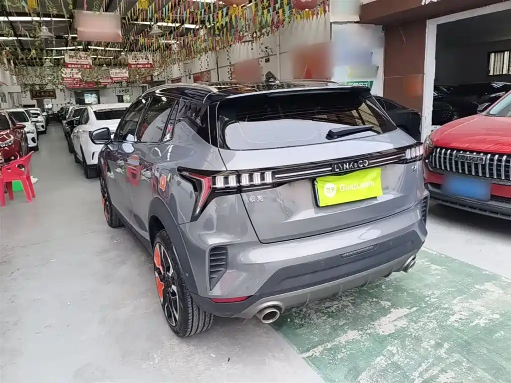 Lynk & Co 06 2020 1.5T Halo фото 5