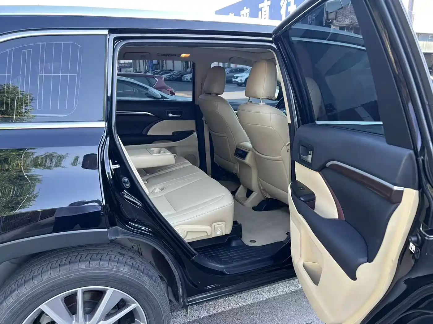 Фото 7 - Toyota Highlander