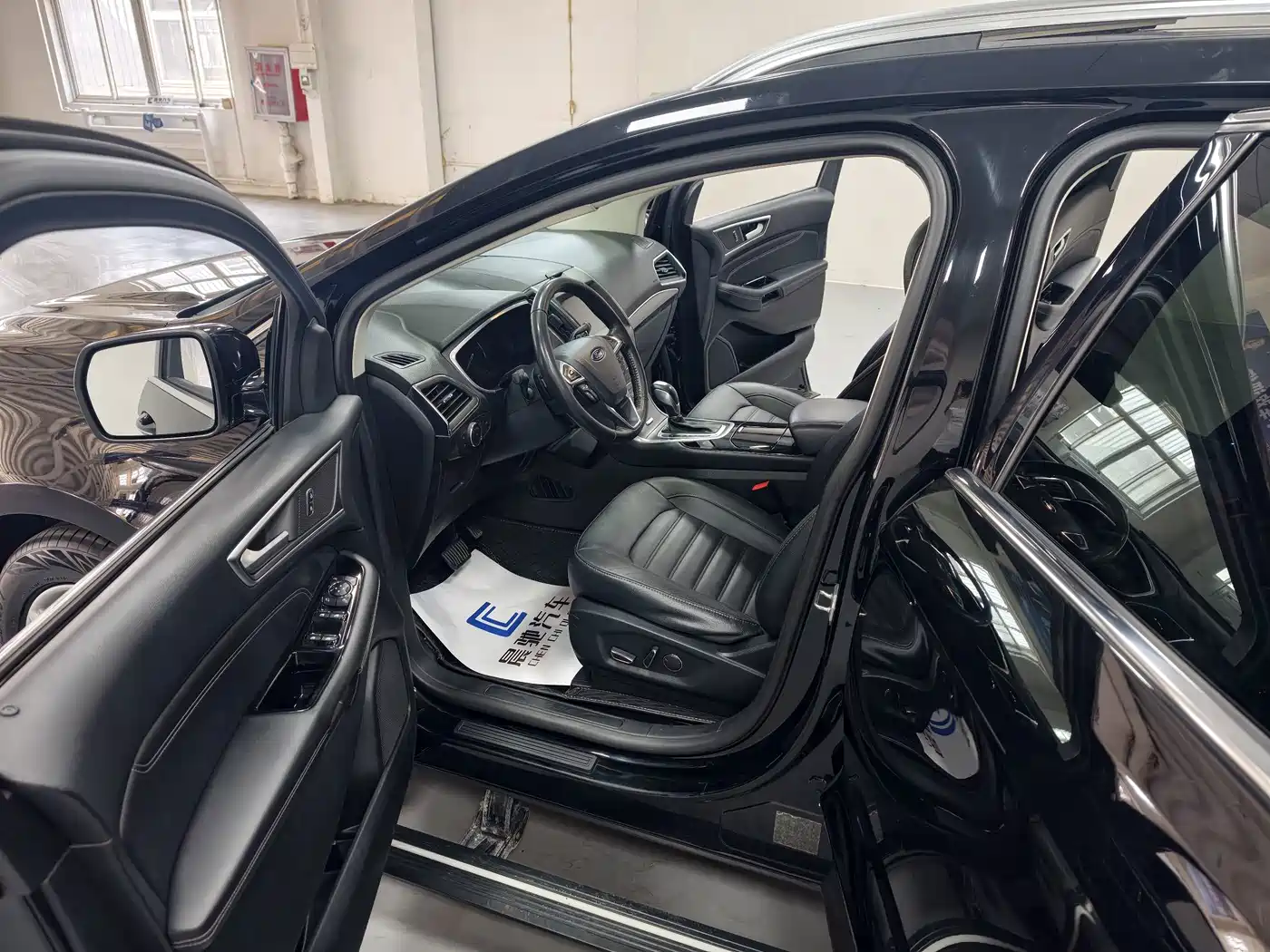 Ford Edge 2018 2018 EcoBoost 245 FWD Luxury 7-seater China V