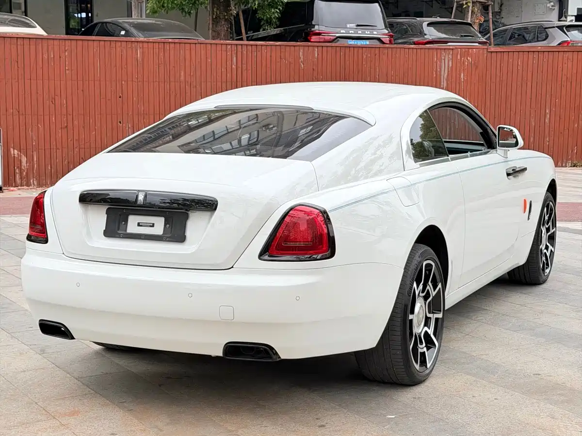 ROLLS-ROYCE PHANTOM