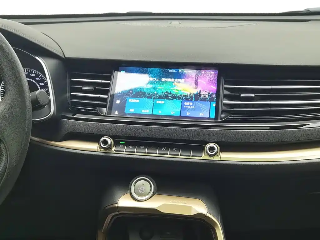 Фото 12 - Haval H6