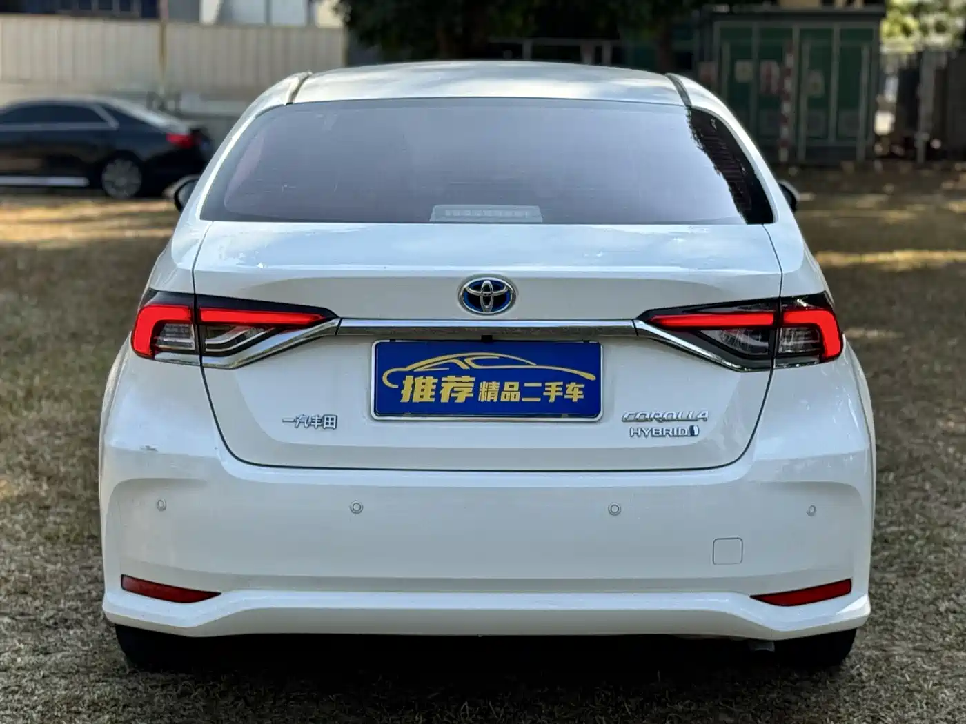 Toyota Corolla 2021 Hybrid 1.8L E-CVT Elite Edition фото 15
