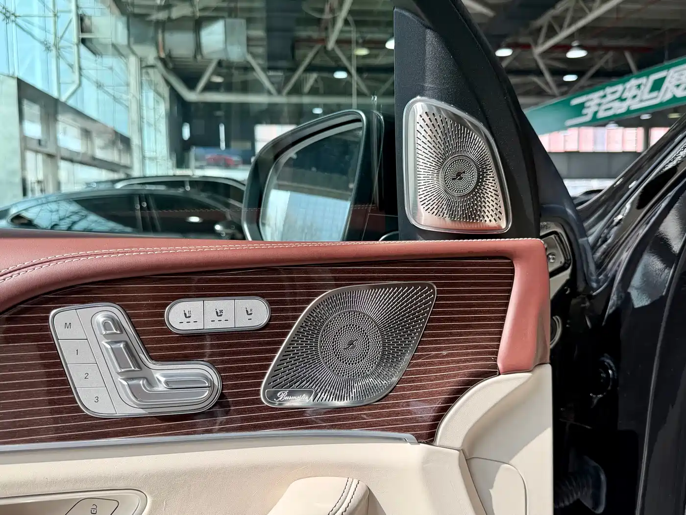 Mercedes-Benz Maybach GLS 2024 GLS 480 4MATIC фото 18