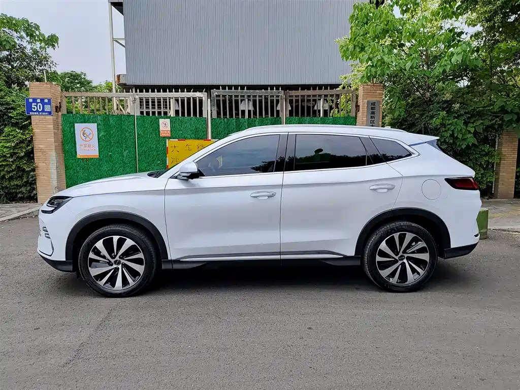 BYD Song PLUS PHEV 2023 Champion Edition DM-i 110KM Flagship PLUS фото 3