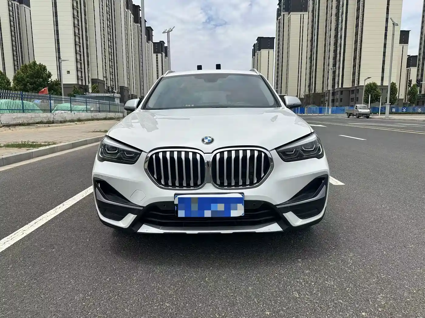 Фото 2 - BMW X1