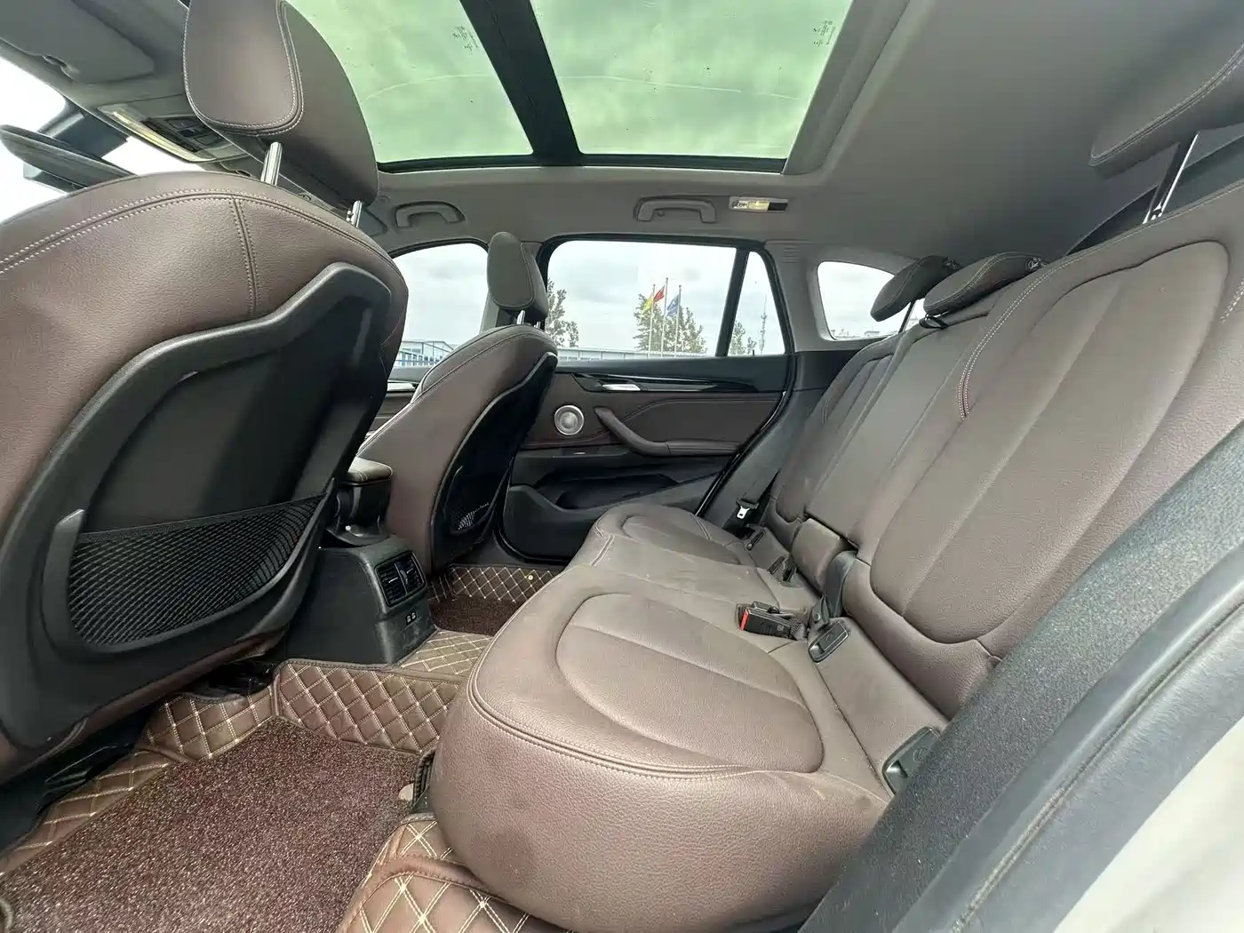 Фото 8 - BMW X1