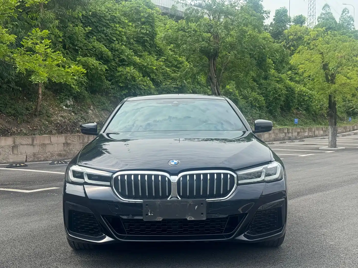 BMW 5 Series 2022 530Li Leading M Sport Package фото 2