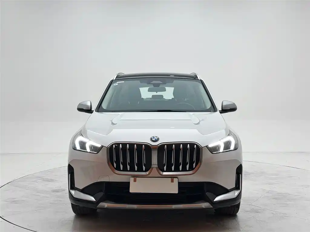 BMW X1 2023 sDrive20Li X Design Package фото 2