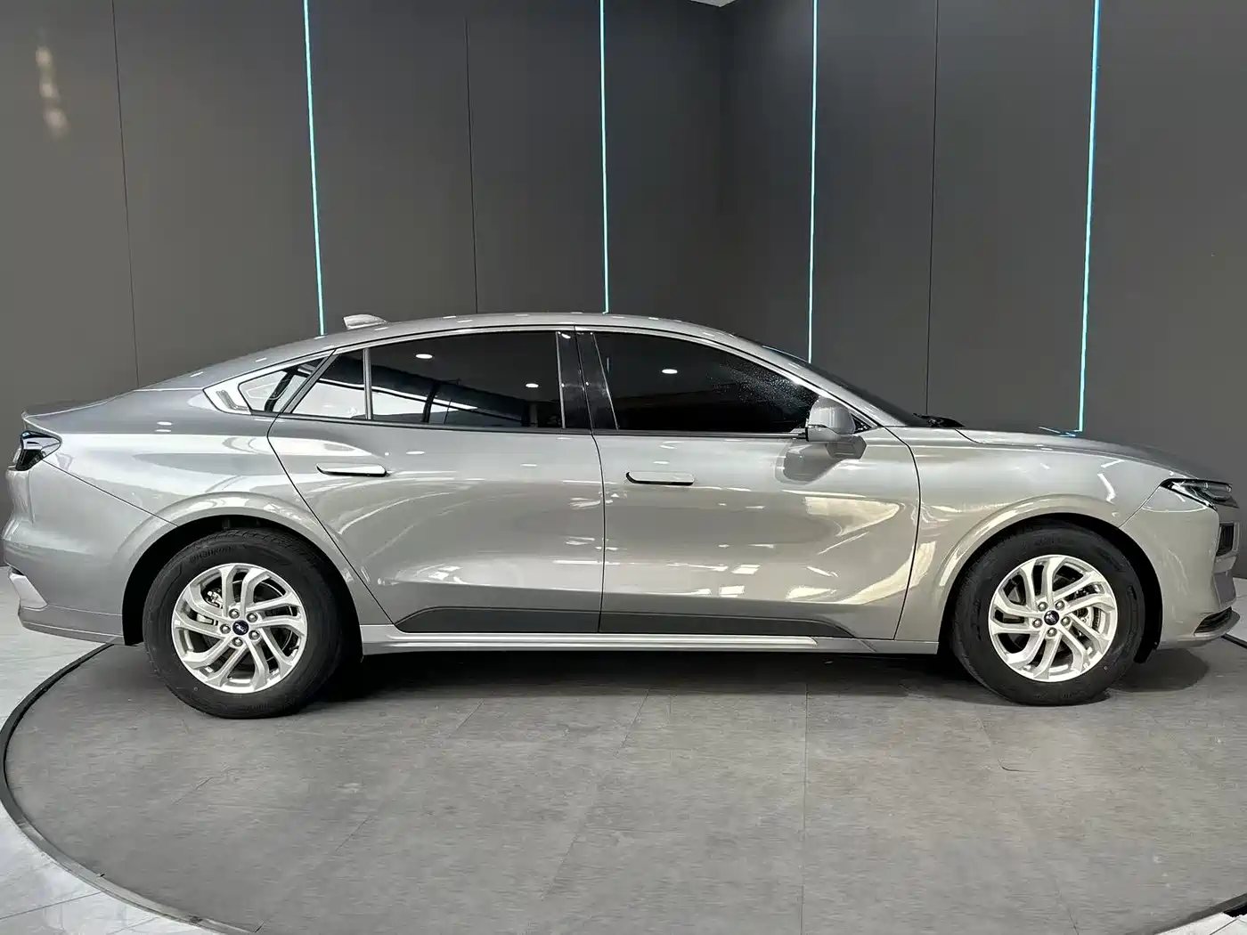  MONDEO