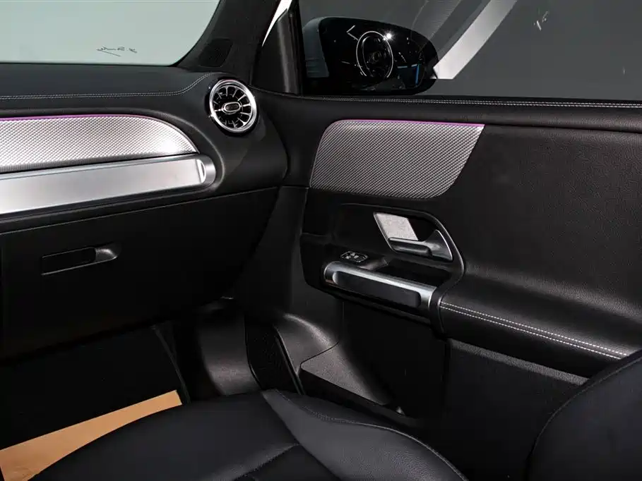 Mercedes-Benz GLB 2024 GLB 200 Dynamic фото 25