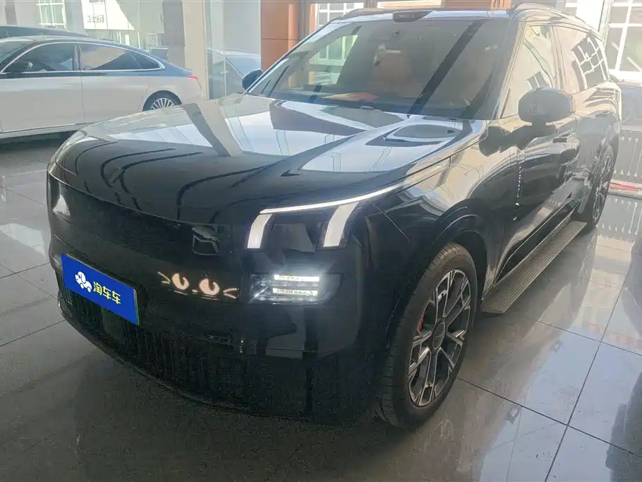 Lynk & Co 900 2025 1.5T Ultra