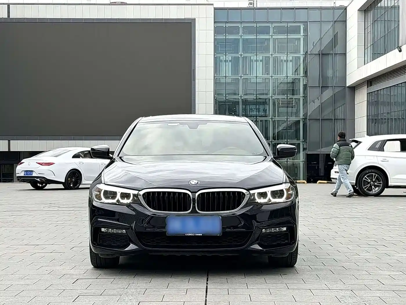 BMW 5 Series 2018 Facelift 530Li Leading M Sport Package фото 2