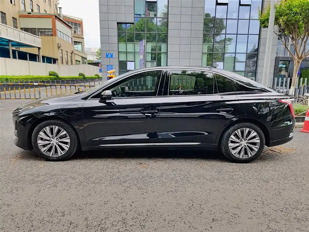 Hongqi E-QM5 2021 Ride-hailing Charging T3 Edition 5-seater фото 3