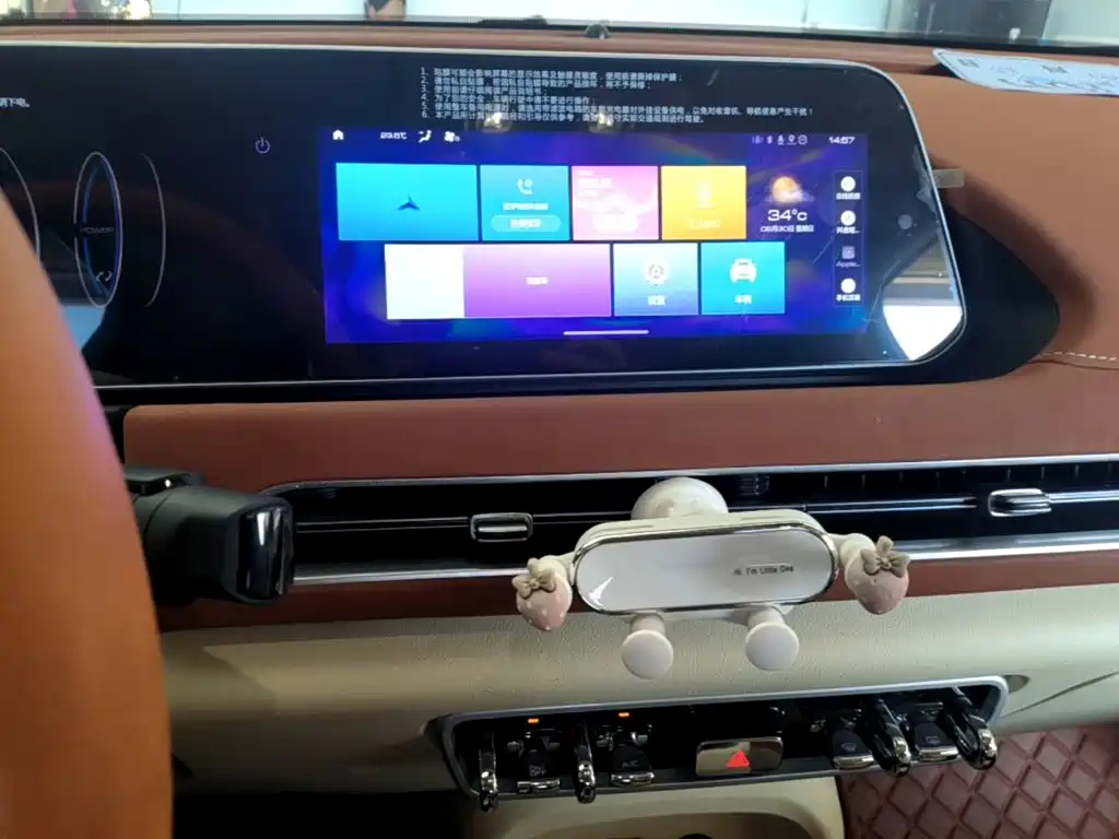 Ora Good Cat 2022 2022 Model Morandi Edition 400km Standard Range Luxury LFP