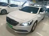 Фото 1 - Buick LaCrosse