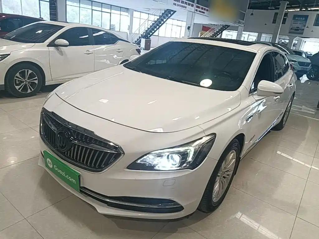 Фото 1 - Buick LaCrosse