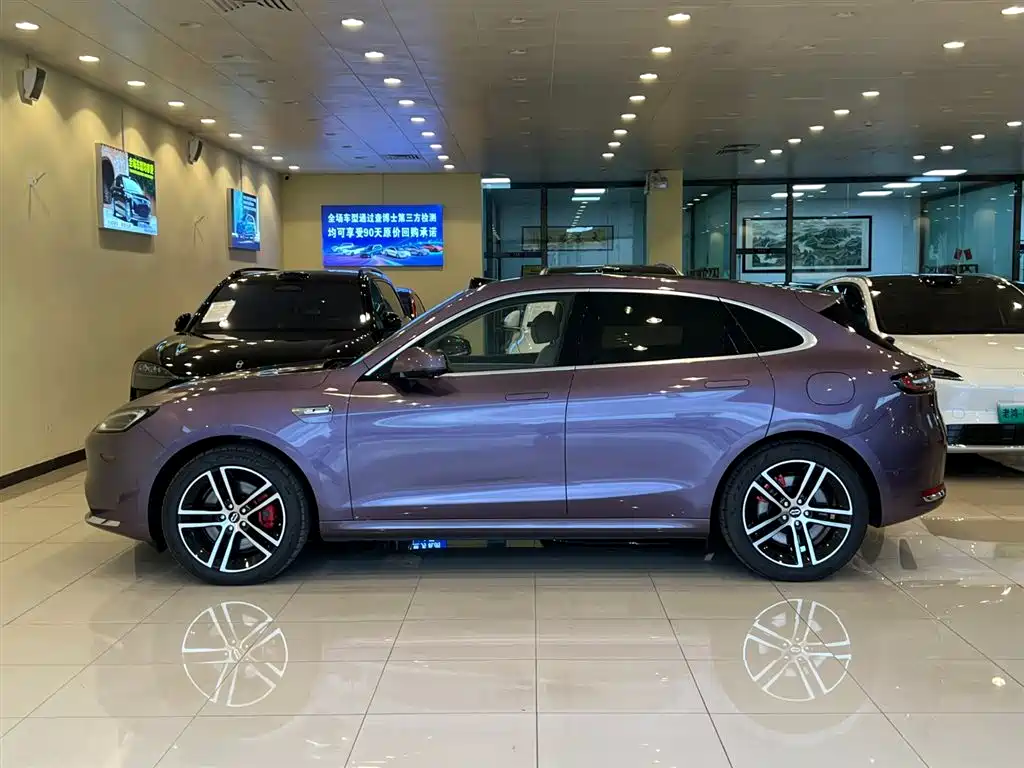 AITO Wenjie AITO M5 2025 Extended Range Ultra AWD фото 4