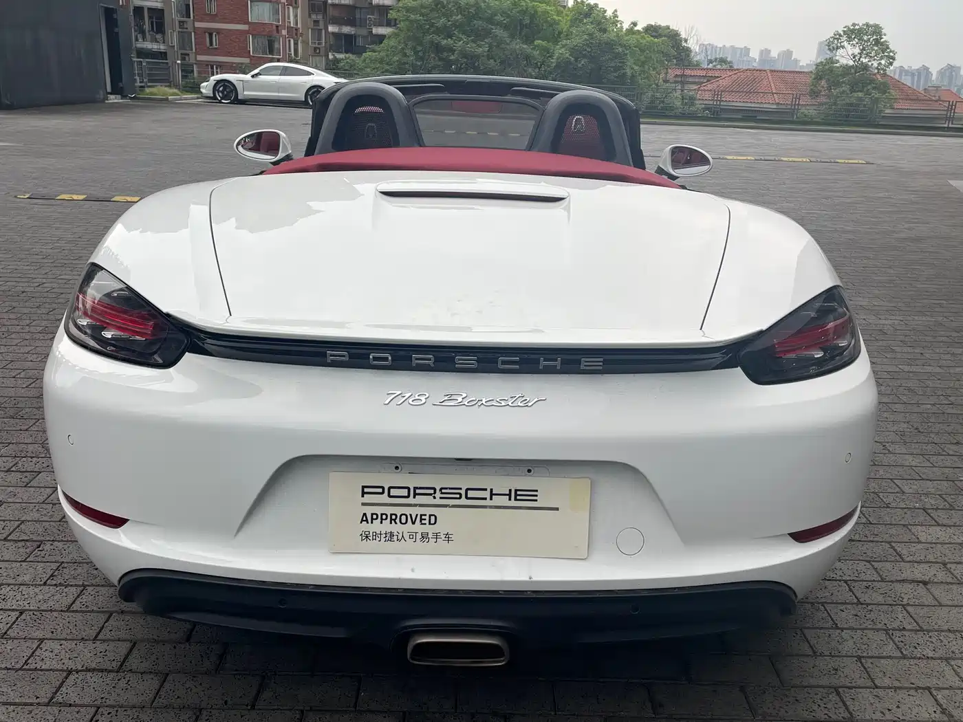 PORSCHE 718