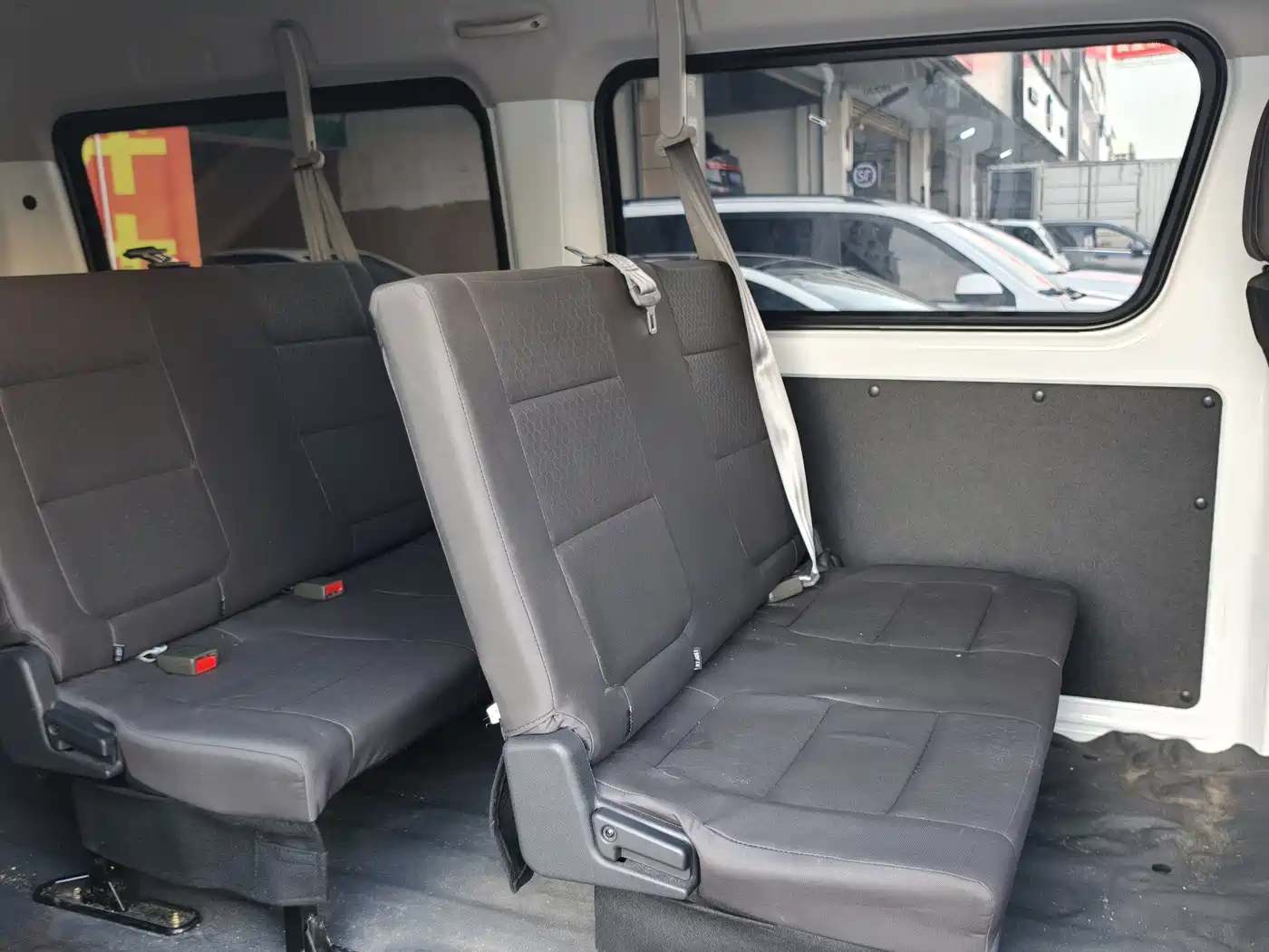 Changan Kaicheng Changan Ruixing EM80 2026 2025 Model Passenger Version Comfort Type 6-seater 300km Tailgate