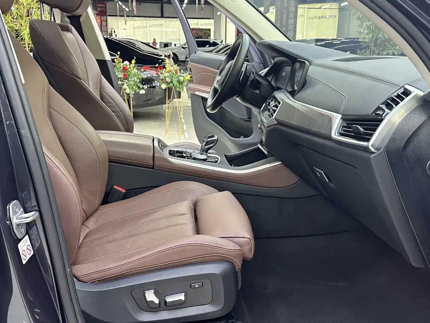 BMW X5 (Import) 2020 xDrive30i M Sport Package фото 15
