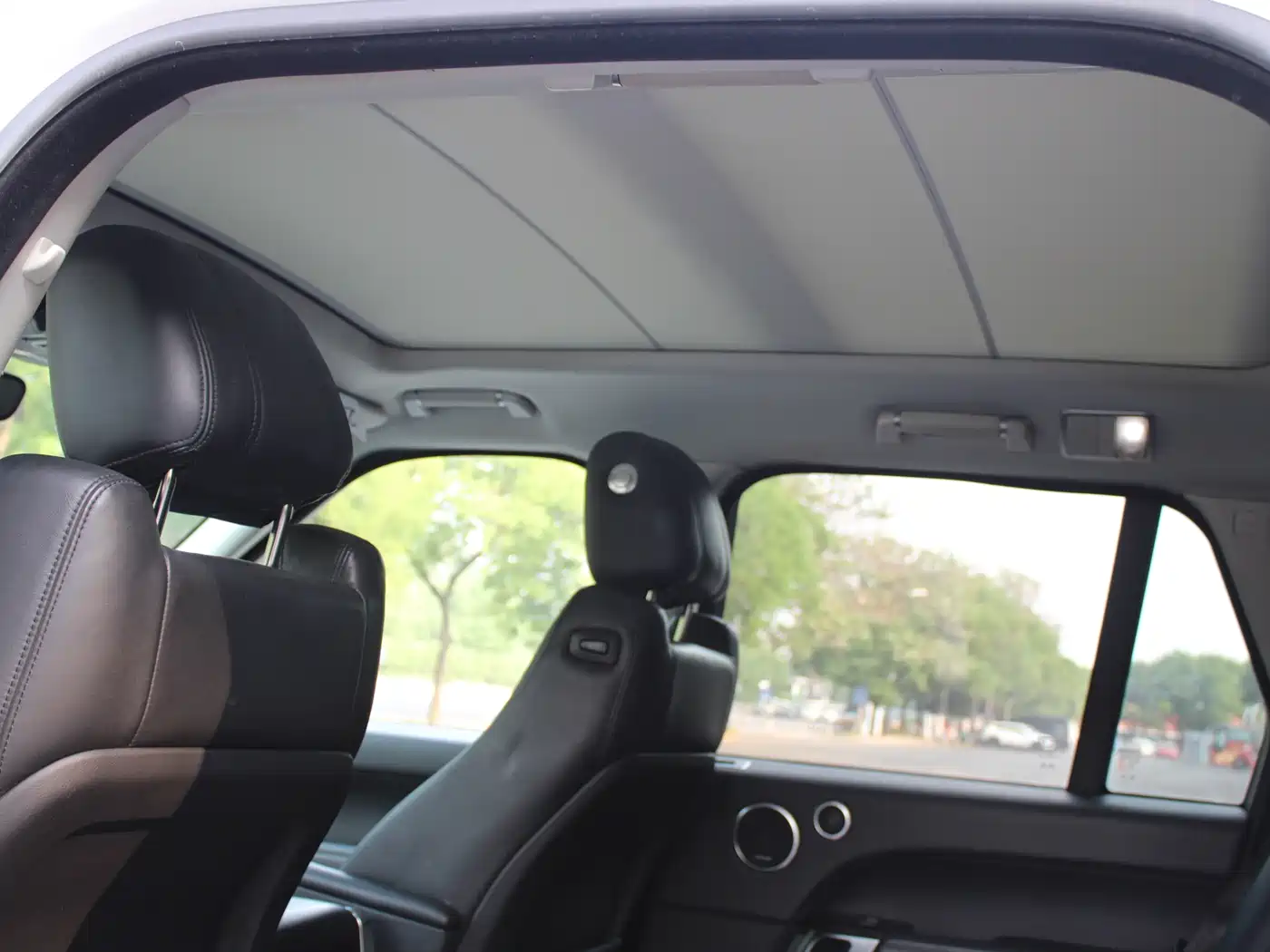 Land Rover Range Rover 2013 NA 5.0 V8 Vogue SE фото 10