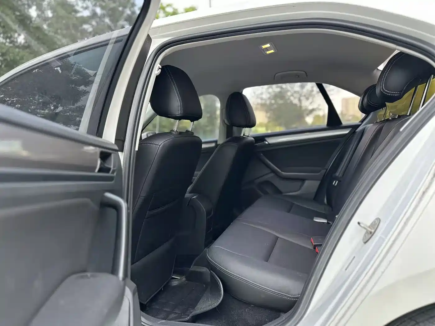 Volkswagen Bora 2019 1.5L Auto Fashion Model фото 7
