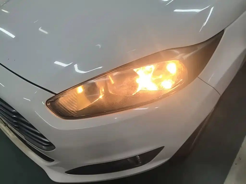 Ford Fiesta 2015 2013 Hatchback 1.5L Manual Fashion