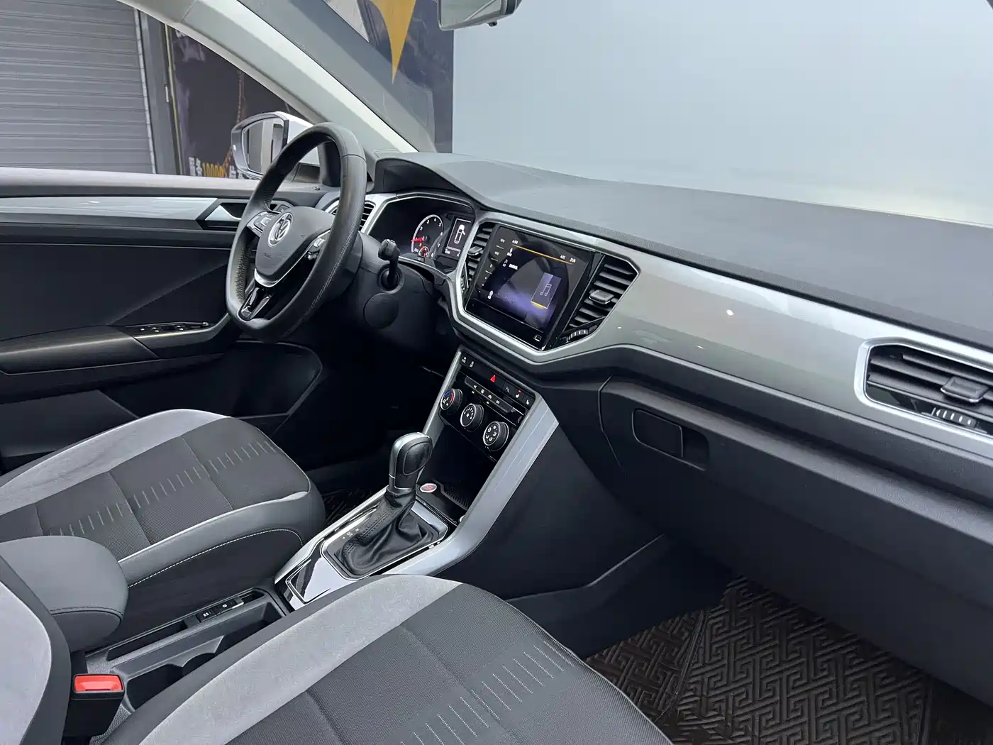 Volkswagen T-ROC 2021 280TSI DSG 2WD Comfort Connected фото 29