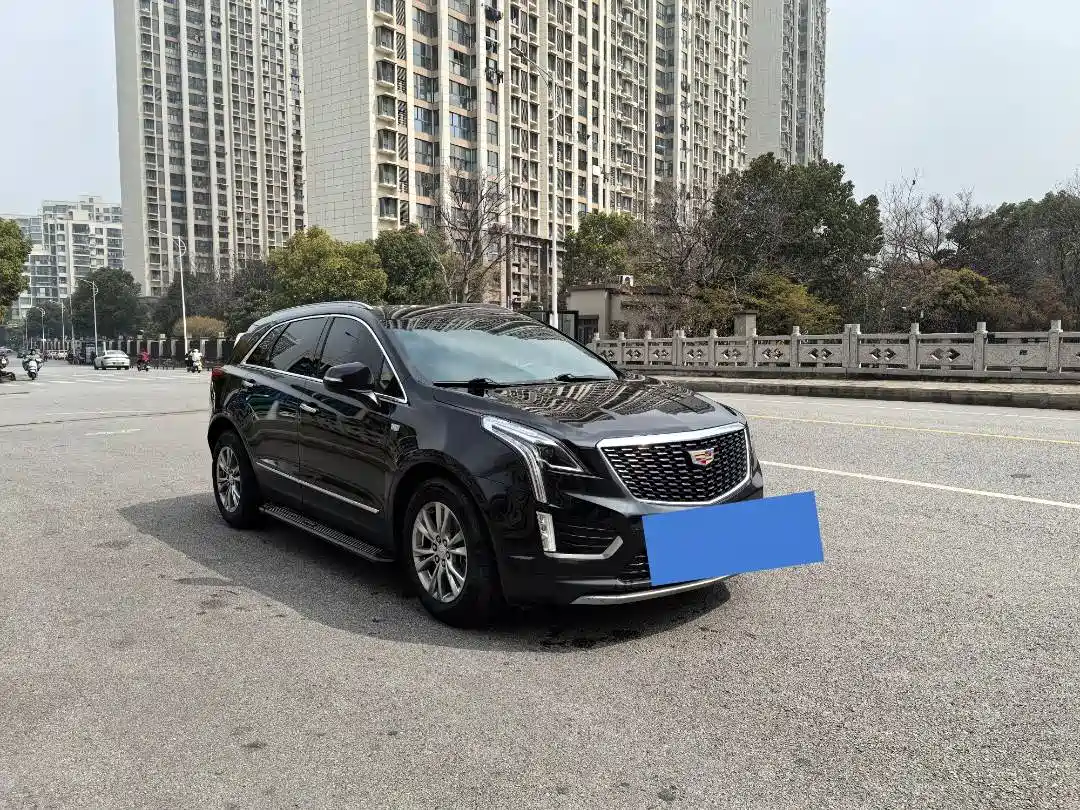 CADILLAC XT5