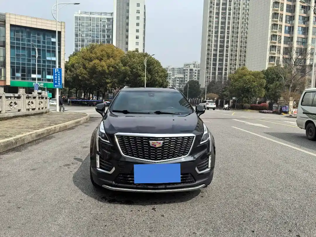 CADILLAC XT5
