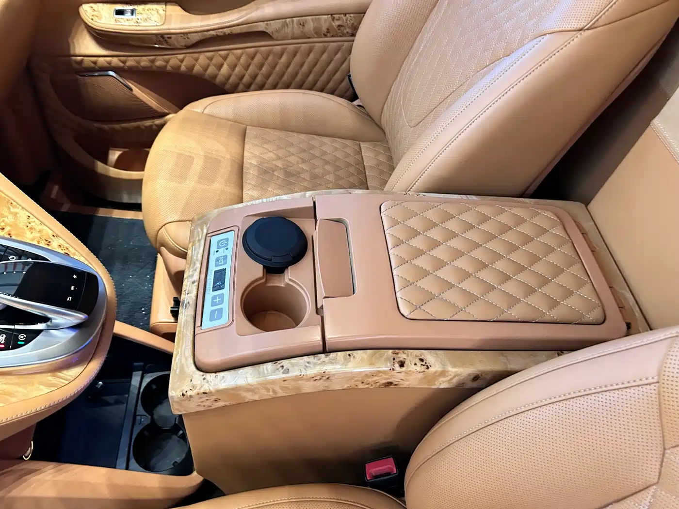 Mercedes-Benz V-Class 2018 V 260 L Premium Long Wheelbase Edition China VI фото 19