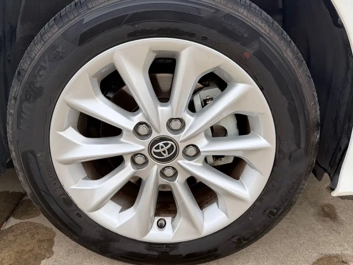 Toyota Corolla 2021 1.2T S-CVT Elite PLUS Edition фото 19