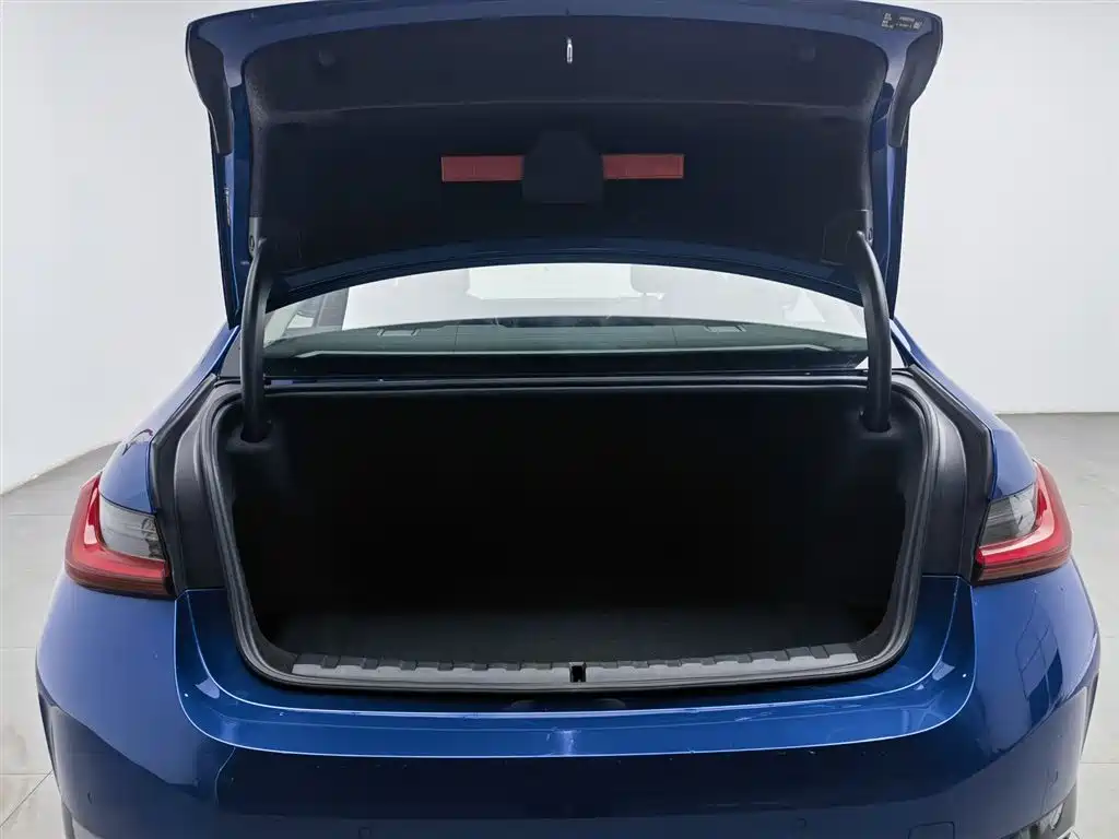 BMW i3 2022 eDrive 35 L фото 16