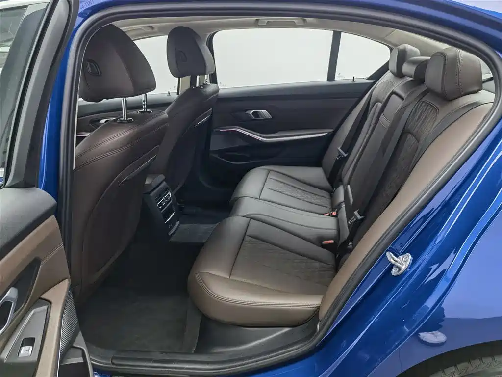 BMW i3 2022 eDrive 35 L фото 15