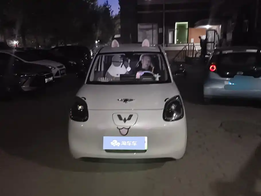 Wuling Motors Hongguang MINIEV 2026 2025 4-Door Advanced