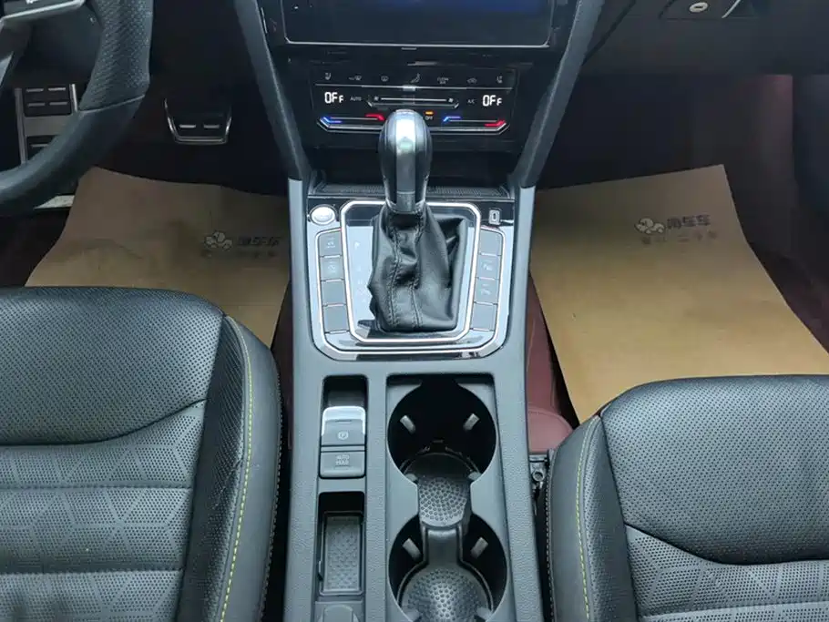 Volkswagen FAW-Volkswagen CC 2021 380TSI Eye-catching Edition фото 16