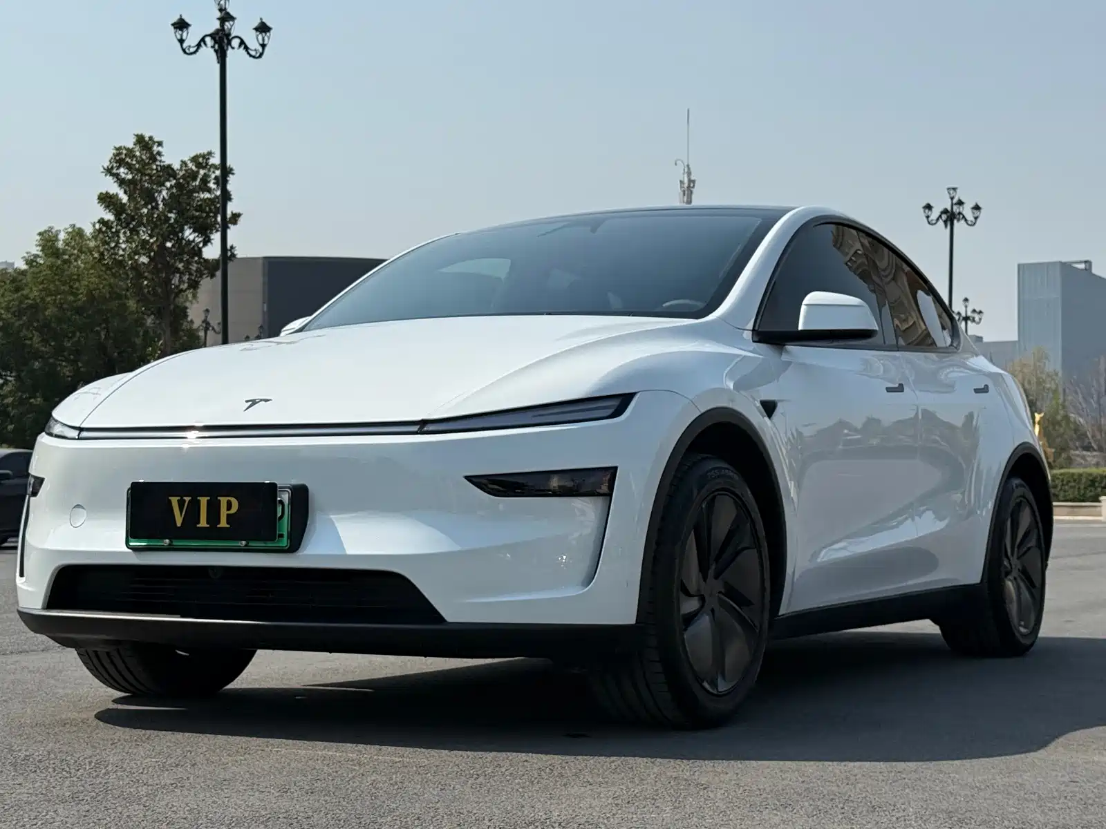 Photo 1 - Tesla Model Y