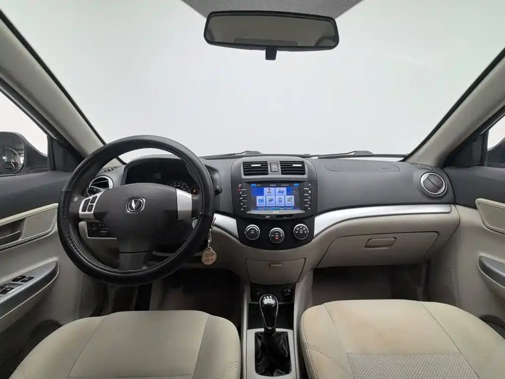 Changan Yuexiang V5 2014 2012 1.5L Manual Dream Edition