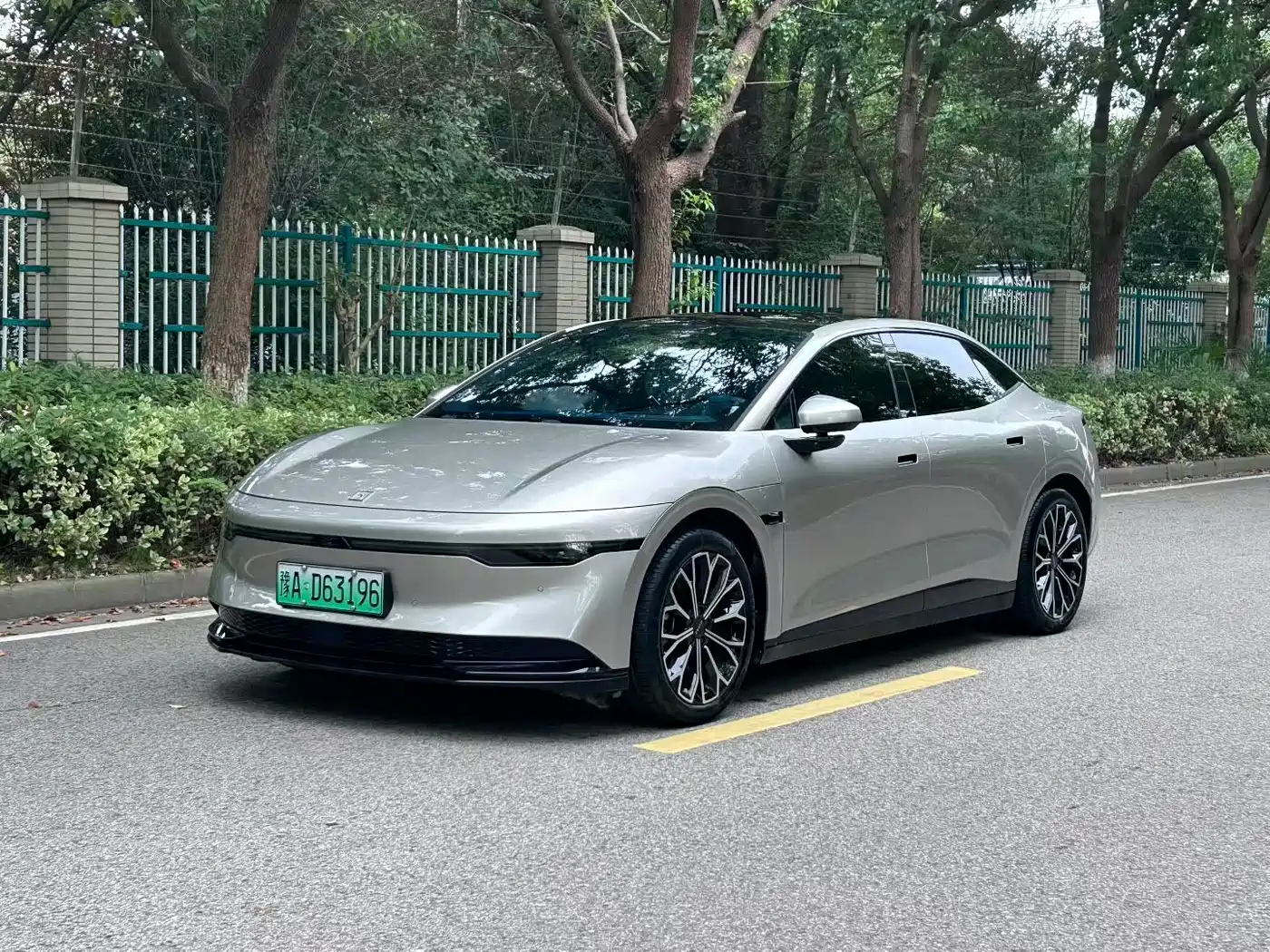 2024 ZEEKR 007