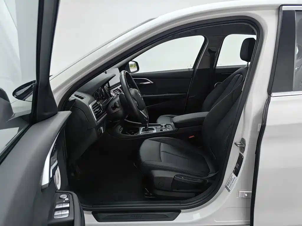 BMW 1 Series 2023 2022 120i M Sport