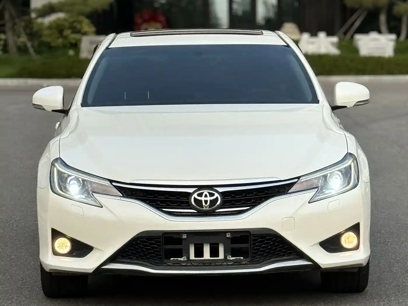 Toyota Reiz 2015 2013 2.5V Premium Edition