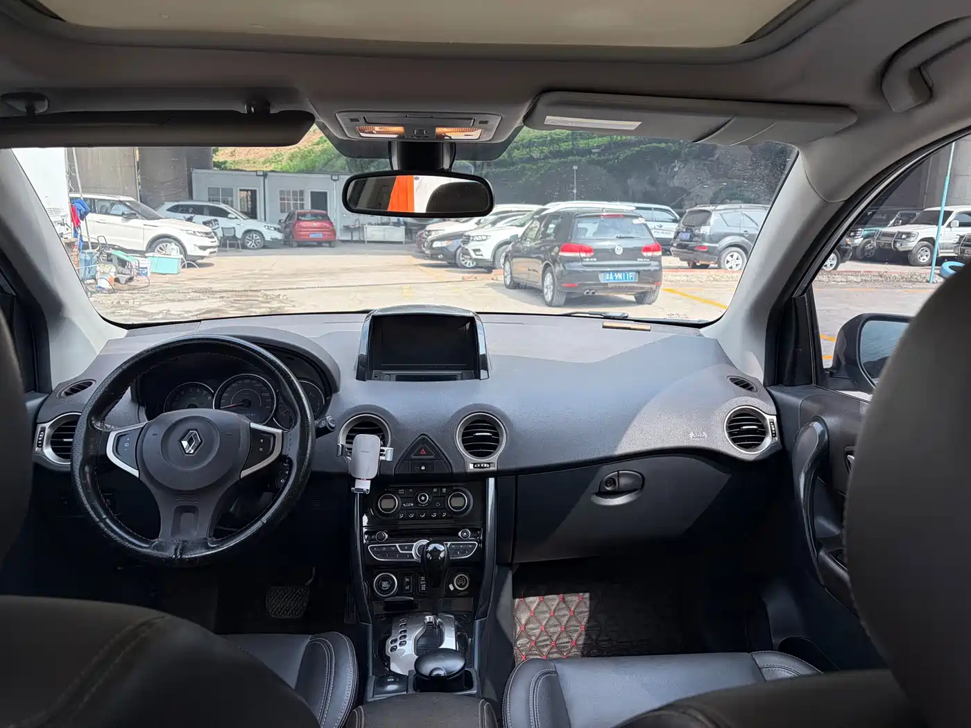 Renault Koleos (Import) 2014 2014 2.5L 4WD Comfort Edition